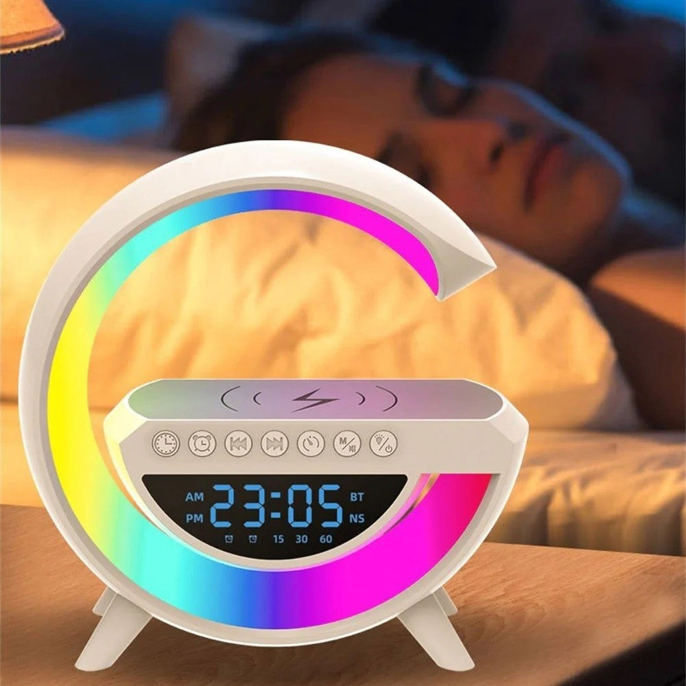Lampa LED RGB Multifunctionala cu Incarcare Wireless, Bluetooth, Ceas si Alarma - 15W